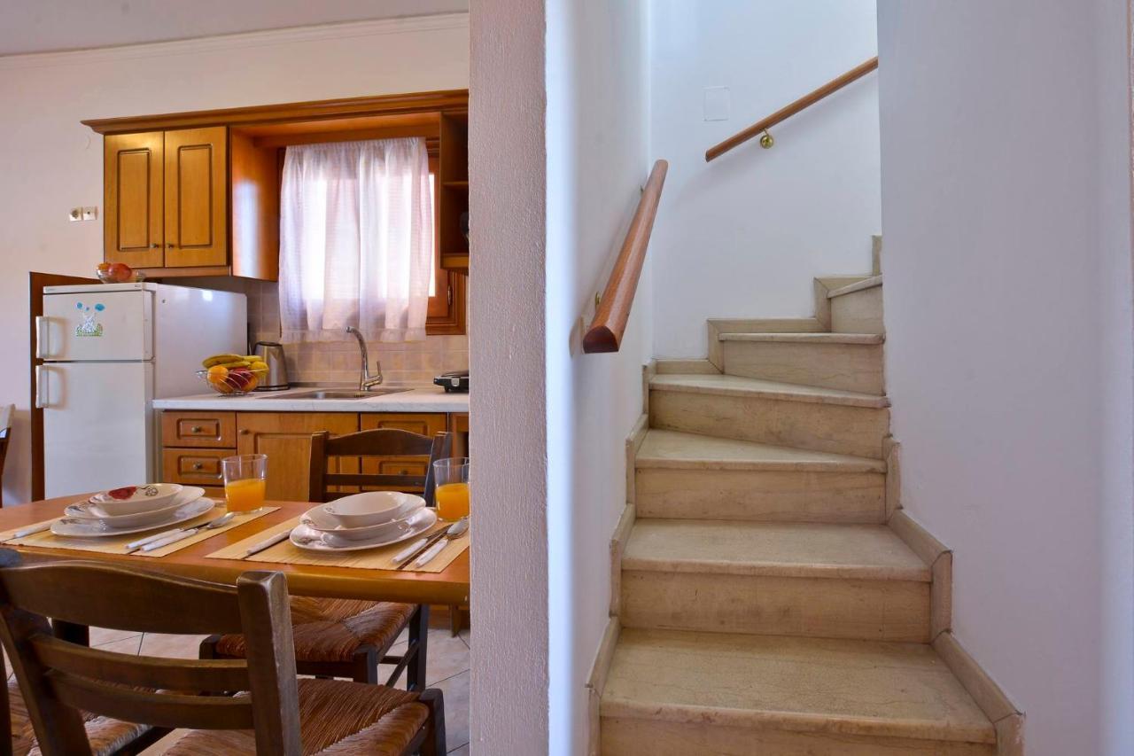 Louvros Apartments シダリオン エクステリア 写真
